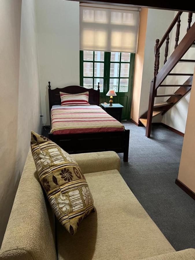Hostal Victoria Quito Extérieur photo