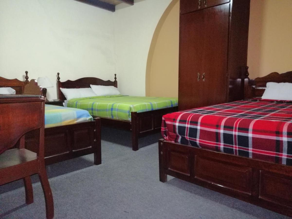 Hostal Victoria Quito Extérieur photo