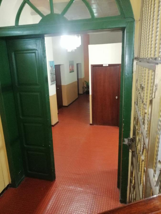 Hostal Victoria Quito Extérieur photo