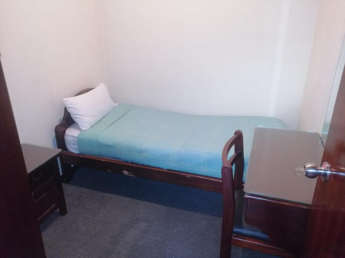 Hostal Victoria Quito Extérieur photo