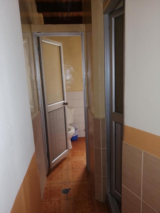 Hostal Victoria Quito Extérieur photo